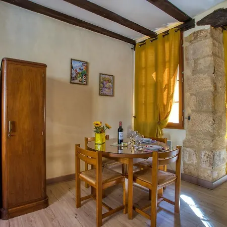 Les Flamboyants * Sarlat-la-Canéda