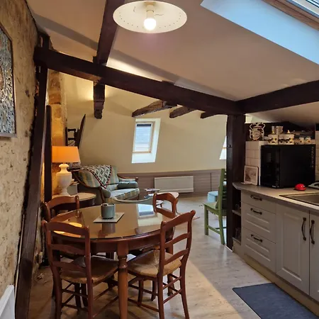 Апартаменты Les Flamboyants *