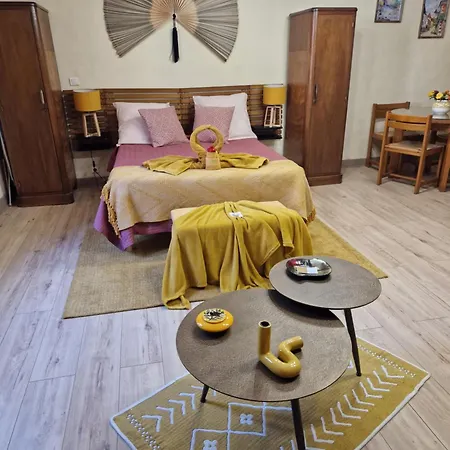 Les Flamboyants Apartman *