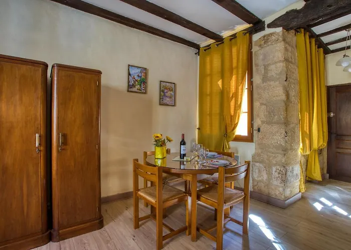 Les Flamboyants * Sarlat